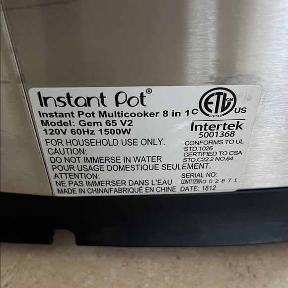 Instant Pot Silver Multi-Function Cooker - Picture 2 of 5